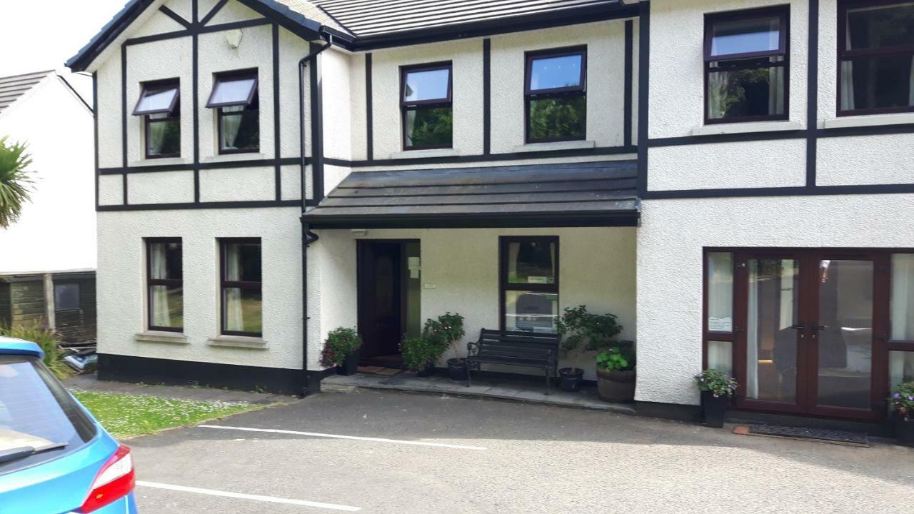 J And J Guest House Ballycastle Eksteriør billede
